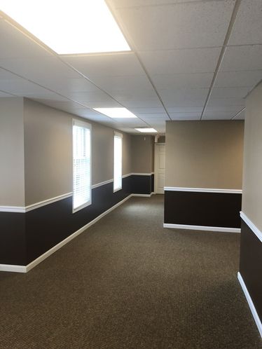 Powell - Like New Professional Office: 7317 Clinton Hwy, Powell, TN 37849